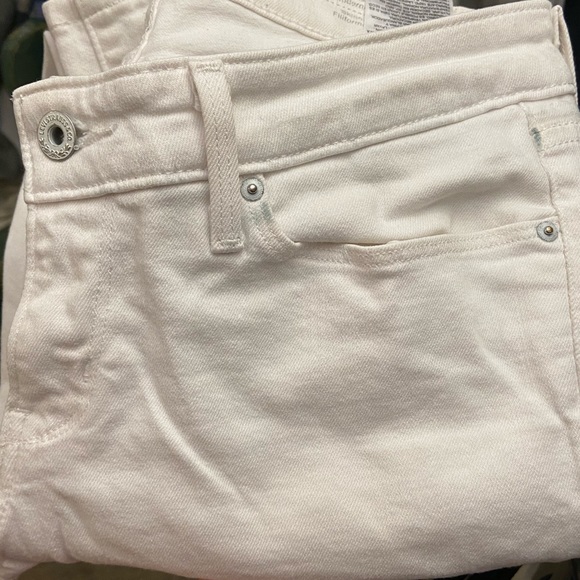 Levi’s White Demi Curve Modern Rise Skinny - Picture 7 of 7